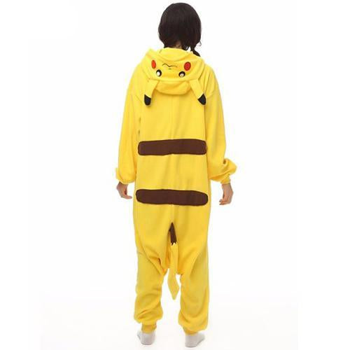 combinaison pyjama pikachu